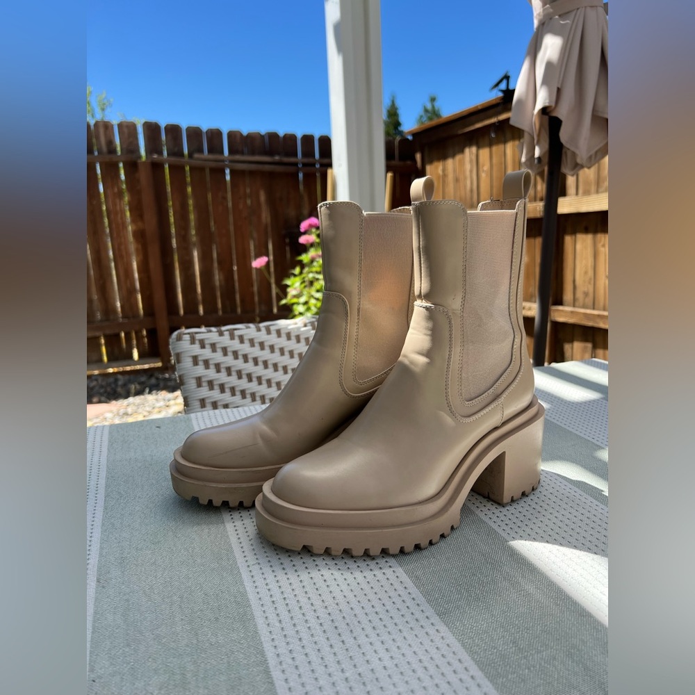 Zara Beige Chunky Heel Ankle Boots - Picture 1 of 4